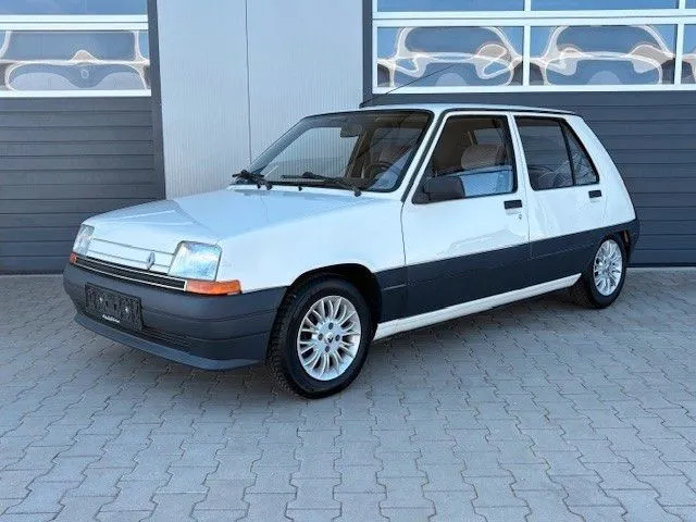 Renault R 5