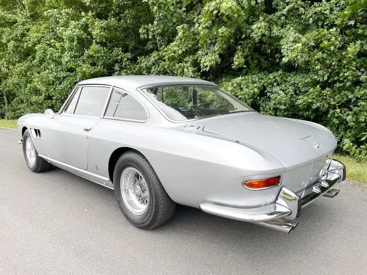 Ferrari 330