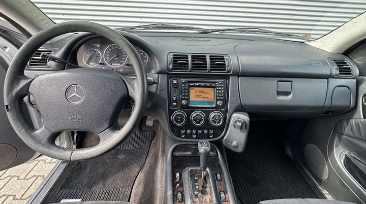 Mercedes-Benz ML 270