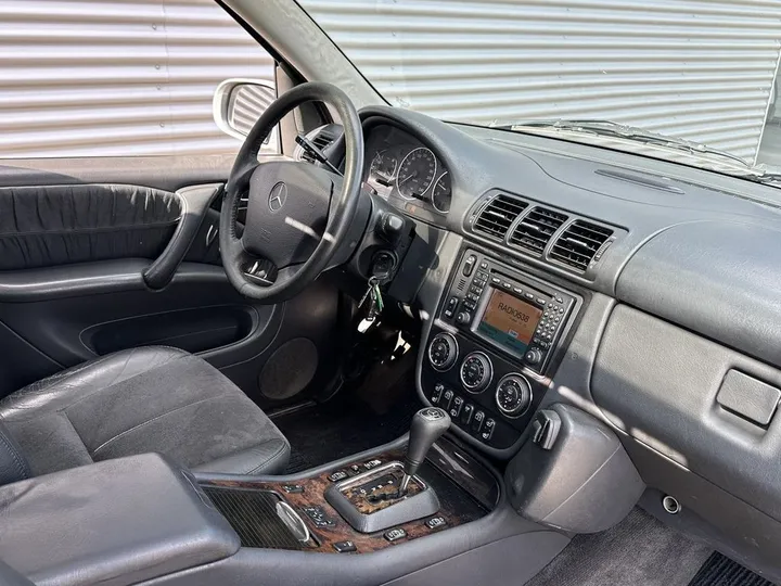 Mercedes-Benz ML 270