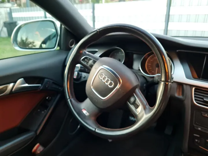 Audi S5