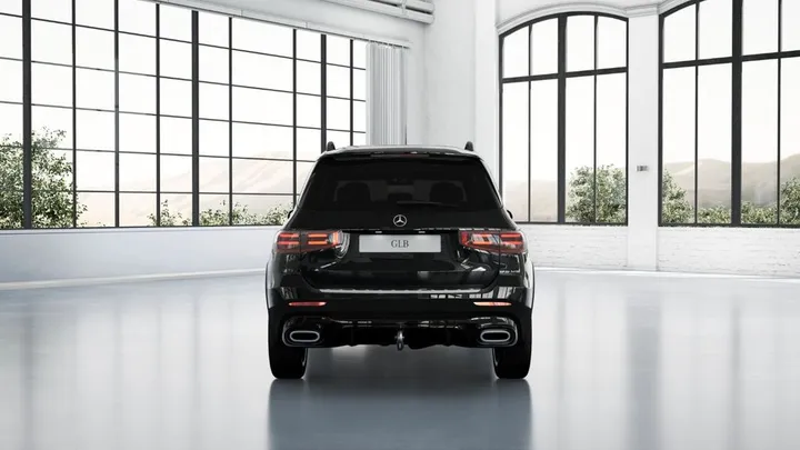 Mercedes-Benz GLB 220