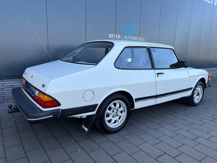 Saab 90