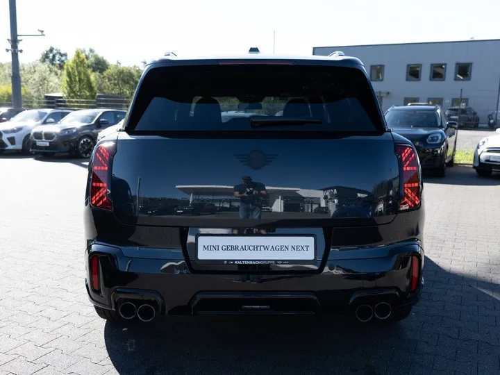 MINI John Cooper Works Countryman