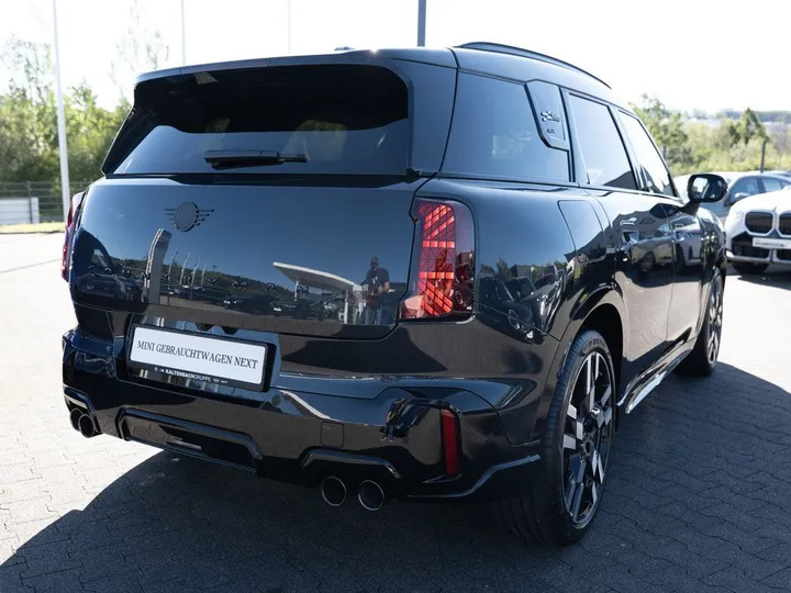 MINI John Cooper Works Countryman