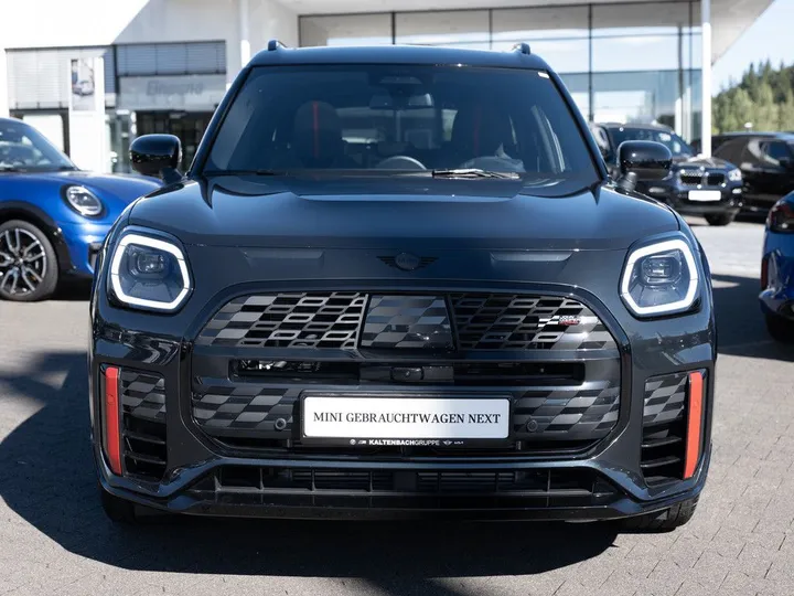 MINI John Cooper Works Countryman