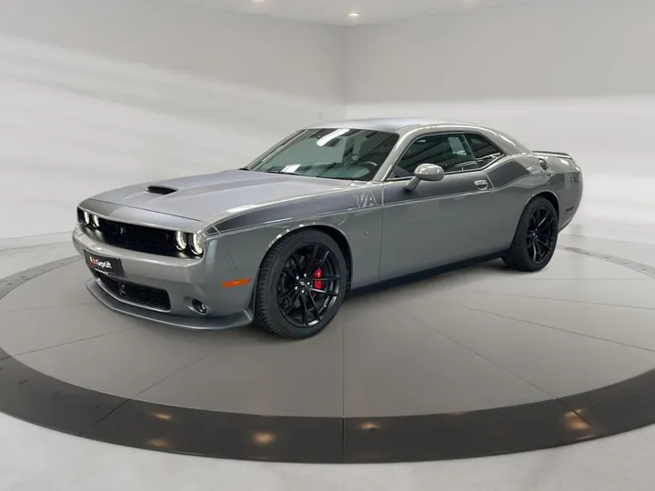 Dodge Challenger