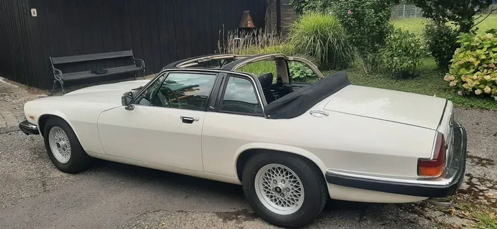 Jaguar XJSC