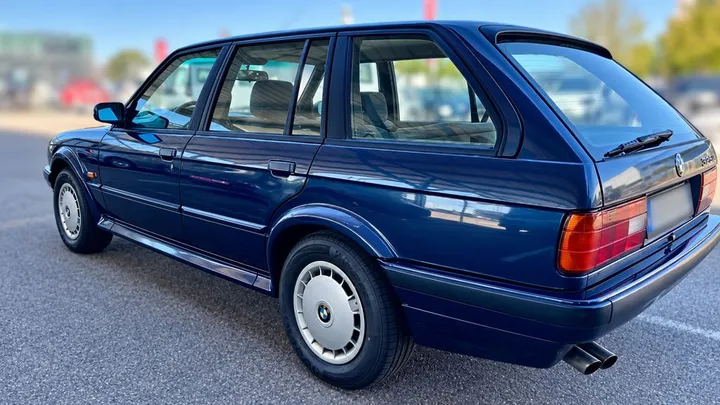BMW 325