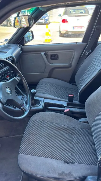 BMW 325