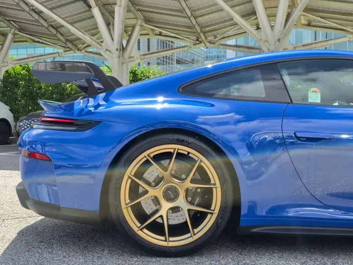 Porsche 911