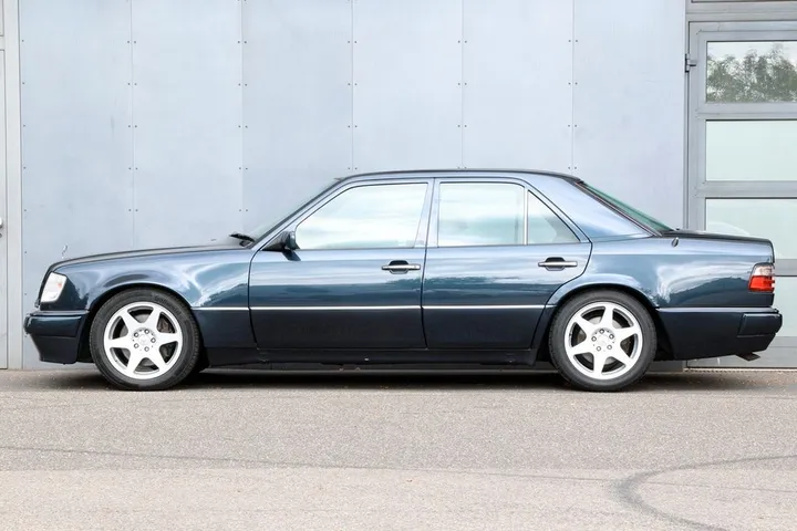 Mercedes-Benz E 500