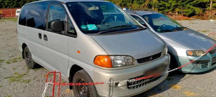 Mitsubishi L400