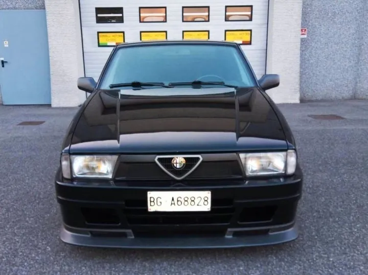 Alfa Romeo 75