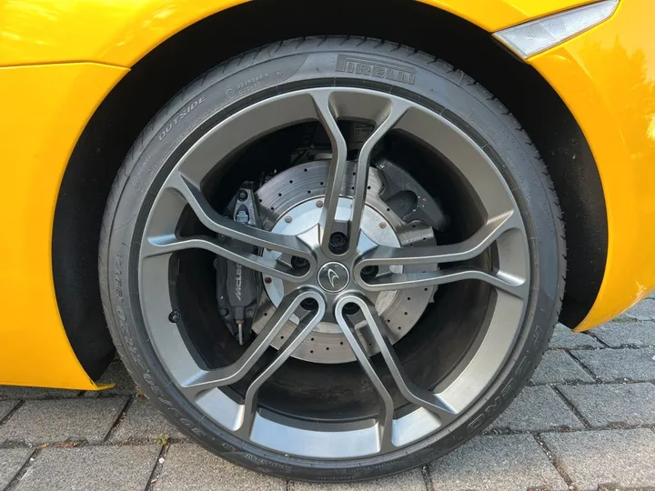 McLaren MP4-12C