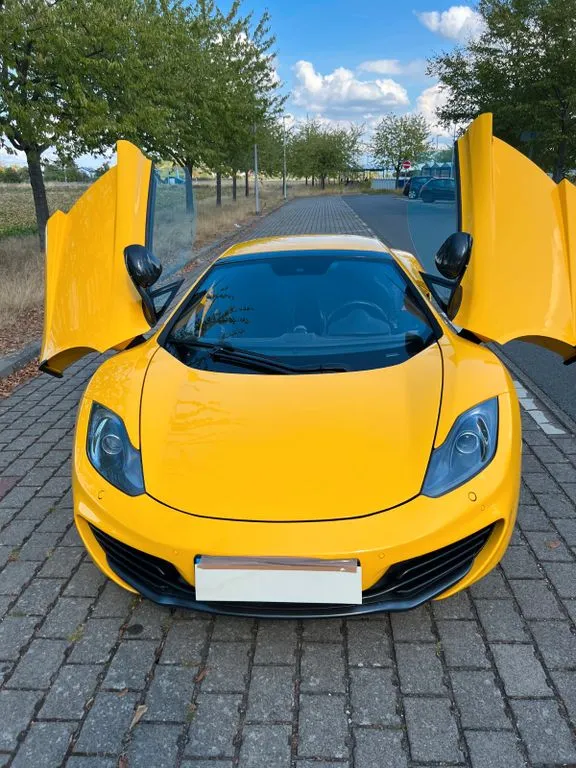 McLaren MP4-12C