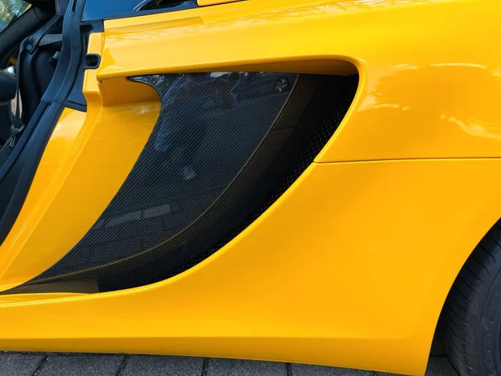 McLaren MP4-12C