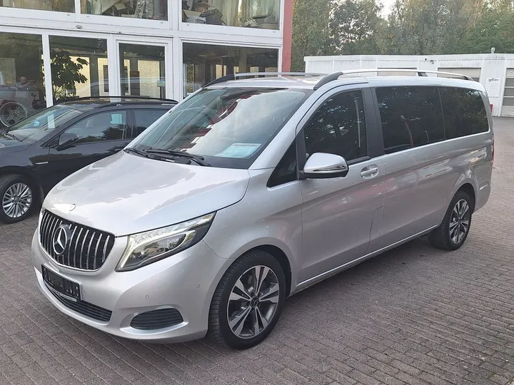 Mercedes-Benz V 250