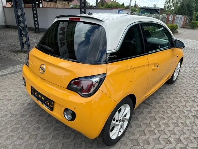 Opel Adam
