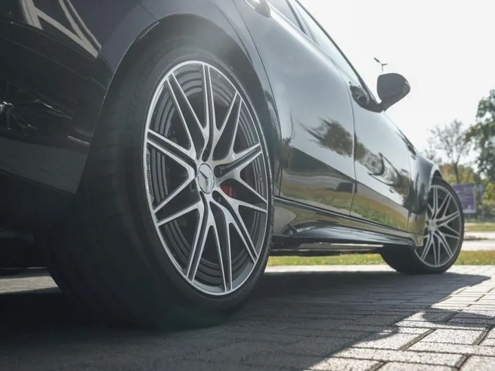 Mercedes-Benz C 63 AMG