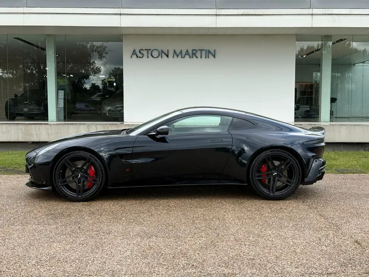 Aston Martin V8 Vantage