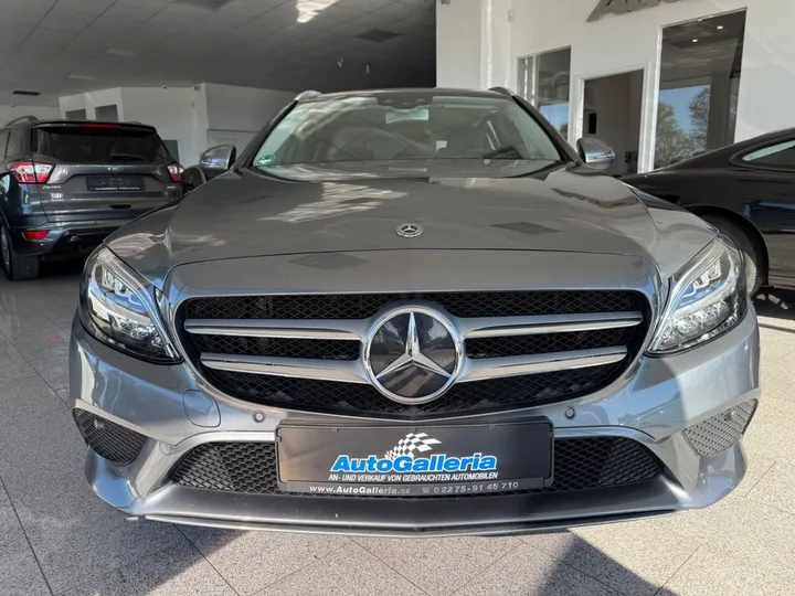 Mercedes-Benz C 180