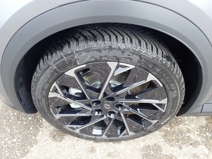 Renault Scenic E-TECH
