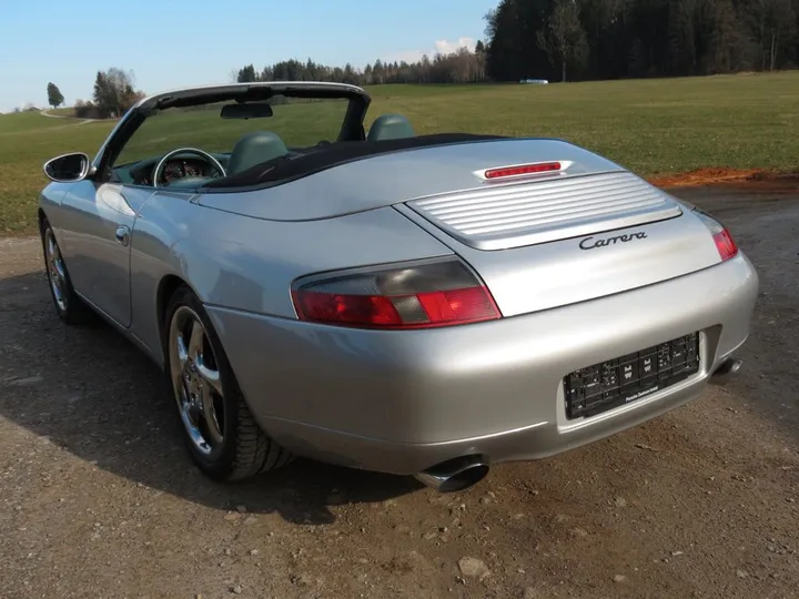 Porsche 996