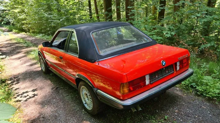 BMW 325