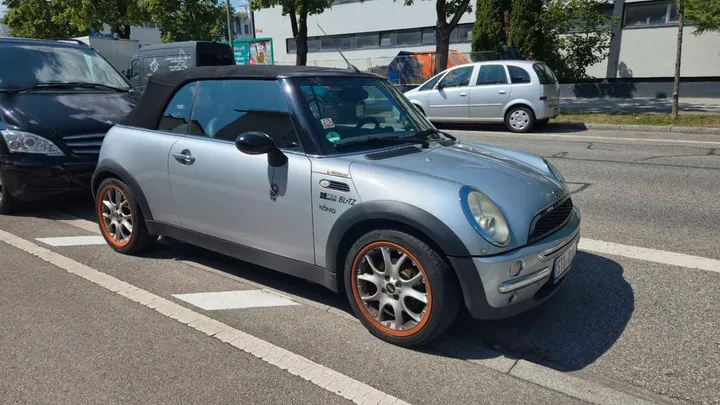 MINI Cooper Cabrio