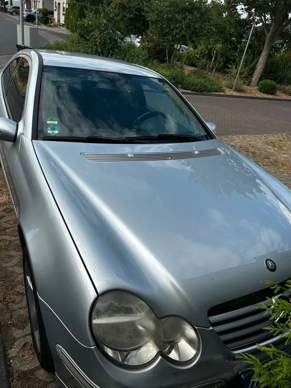 Mercedes-Benz C 180