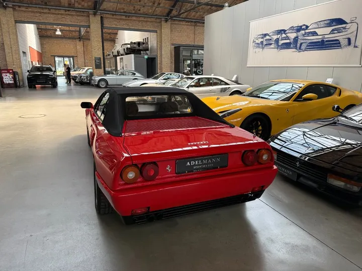 Ferrari Mondial