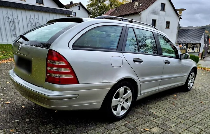 Mercedes-Benz C 200