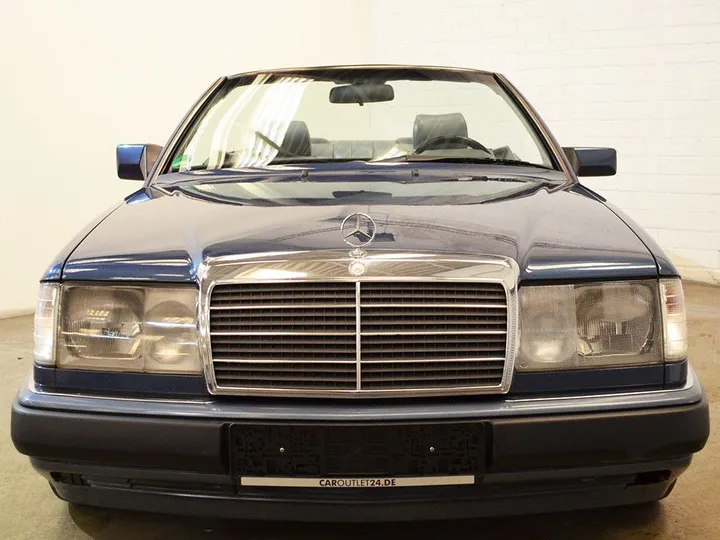 Mercedes-Benz 300
