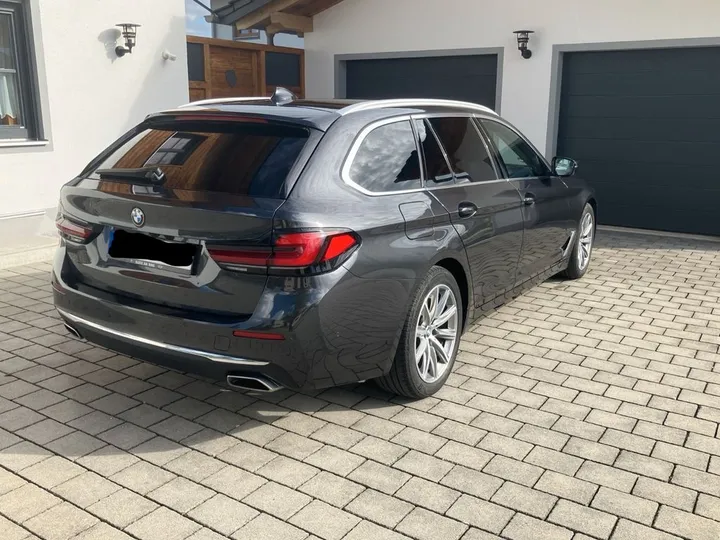 BMW 530