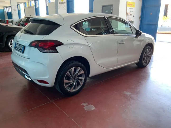 DS Automobiles DS4