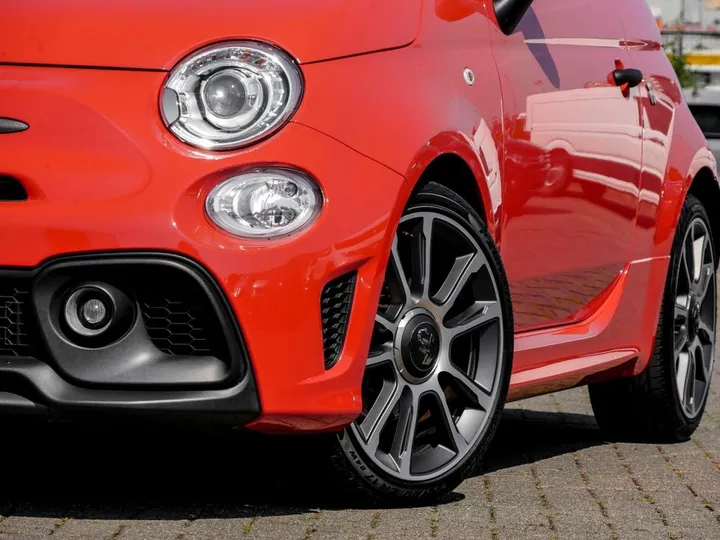 Abarth 595