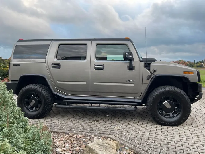 Hummer H2
