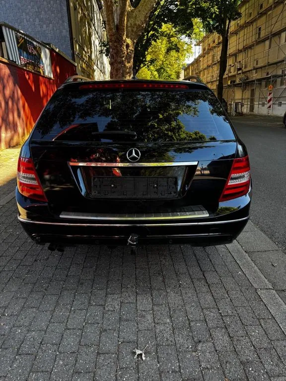 Mercedes-Benz C 180