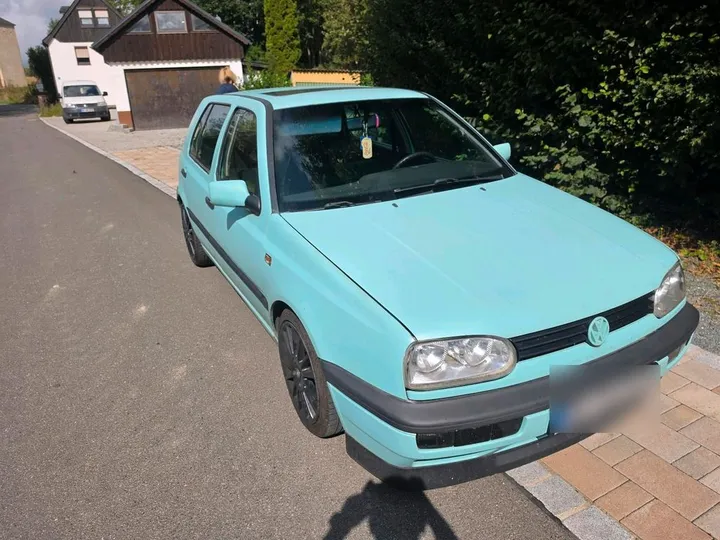 Volkswagen Golf