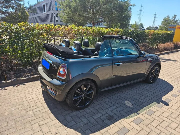 MINI Cooper SD Cabrio