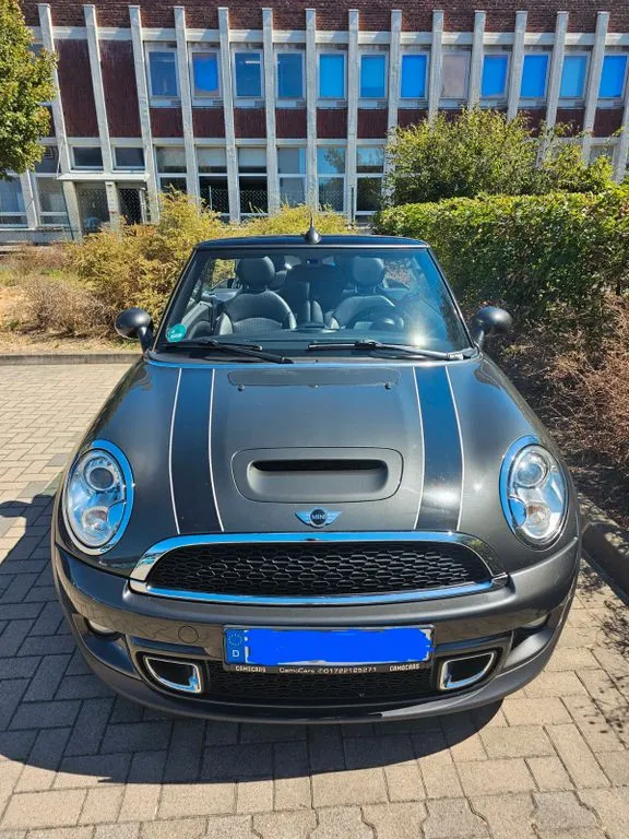 MINI Cooper SD Cabrio