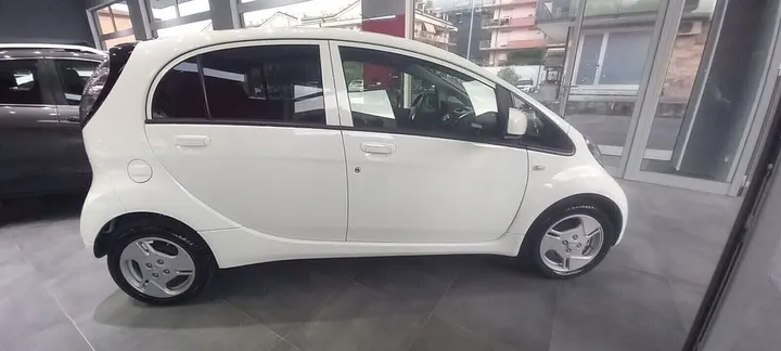 Mitsubishi i-MiEV