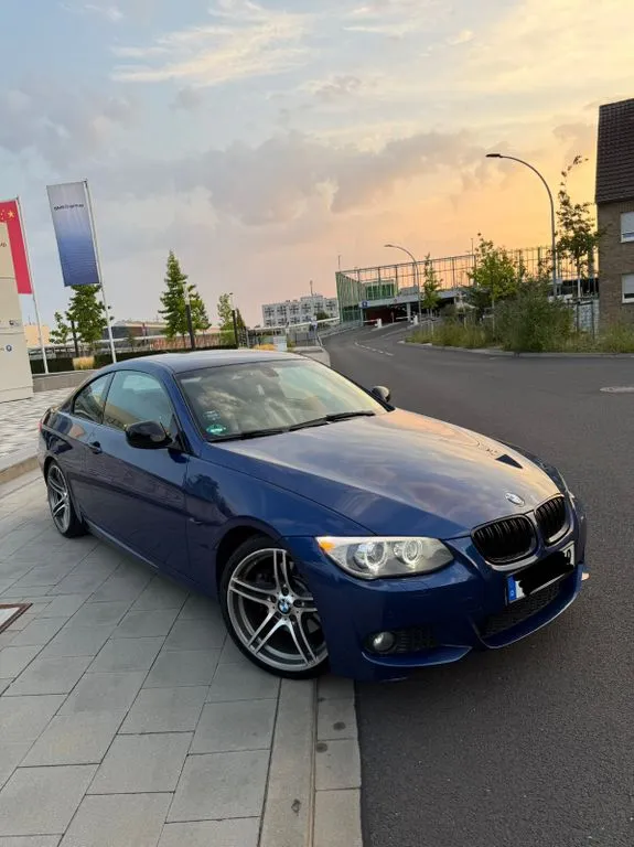 BMW 325
