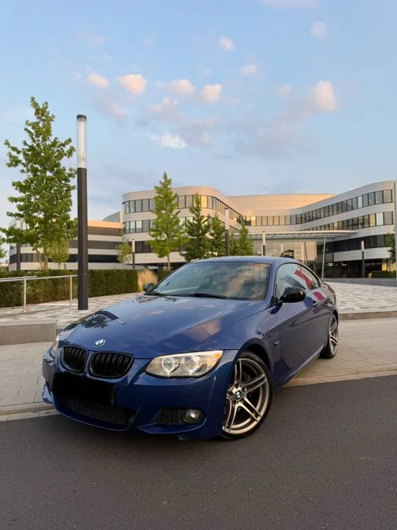 BMW 325