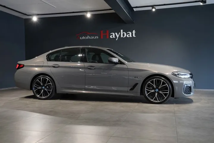 BMW 545