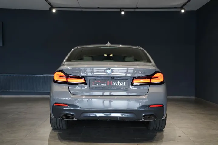BMW 545