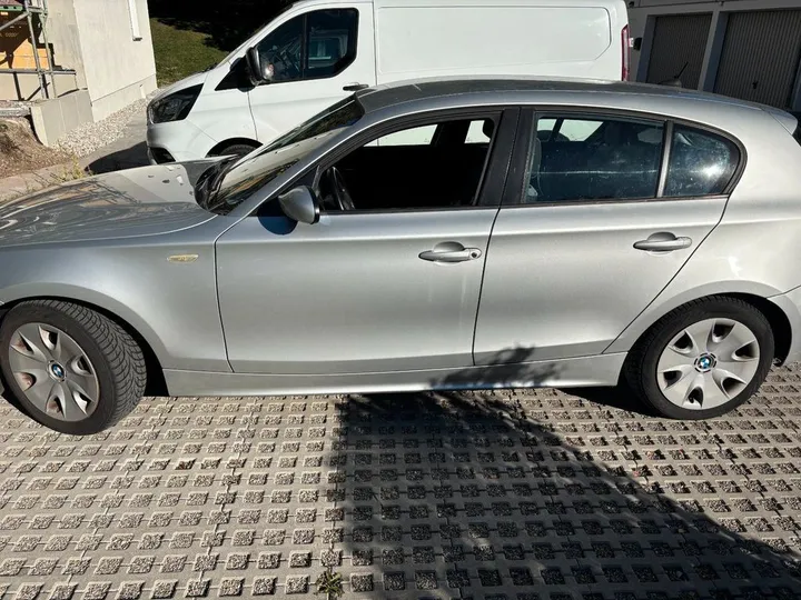 BMW 120