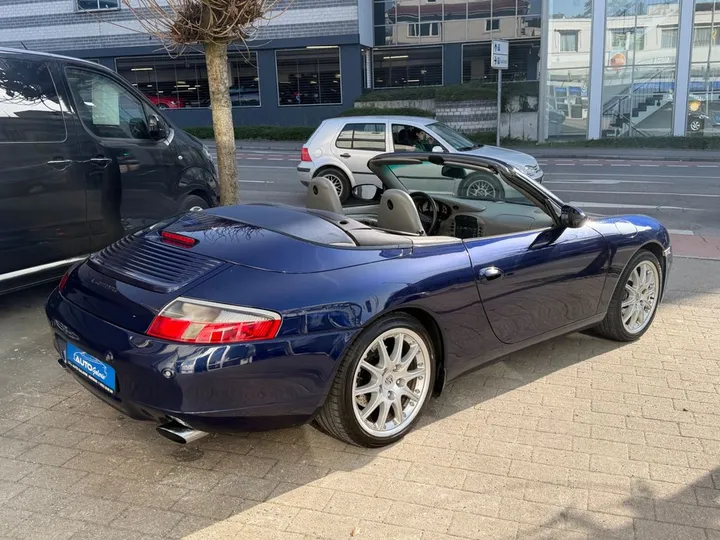 Porsche 996