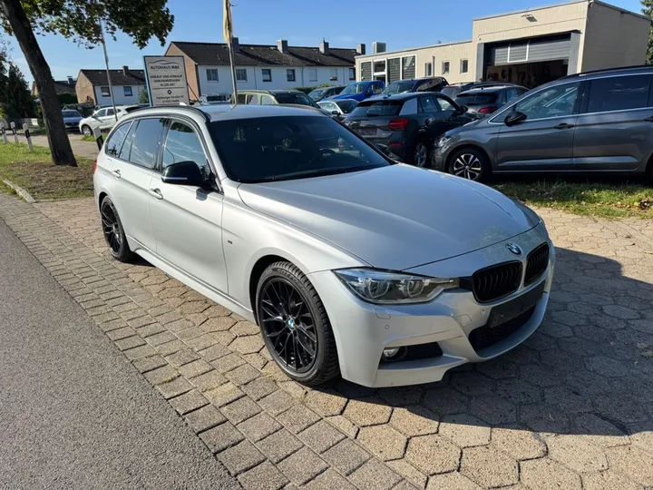 BMW 320